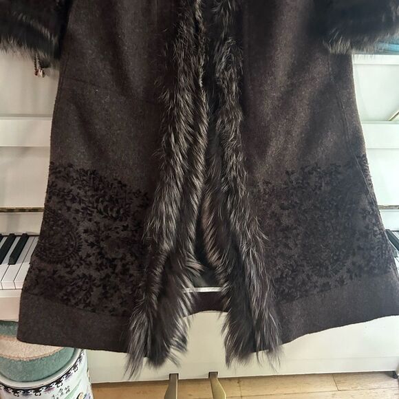 Hilary Radley Brown Trench Coat with Faux Fur Trim - Picture 3 of 16